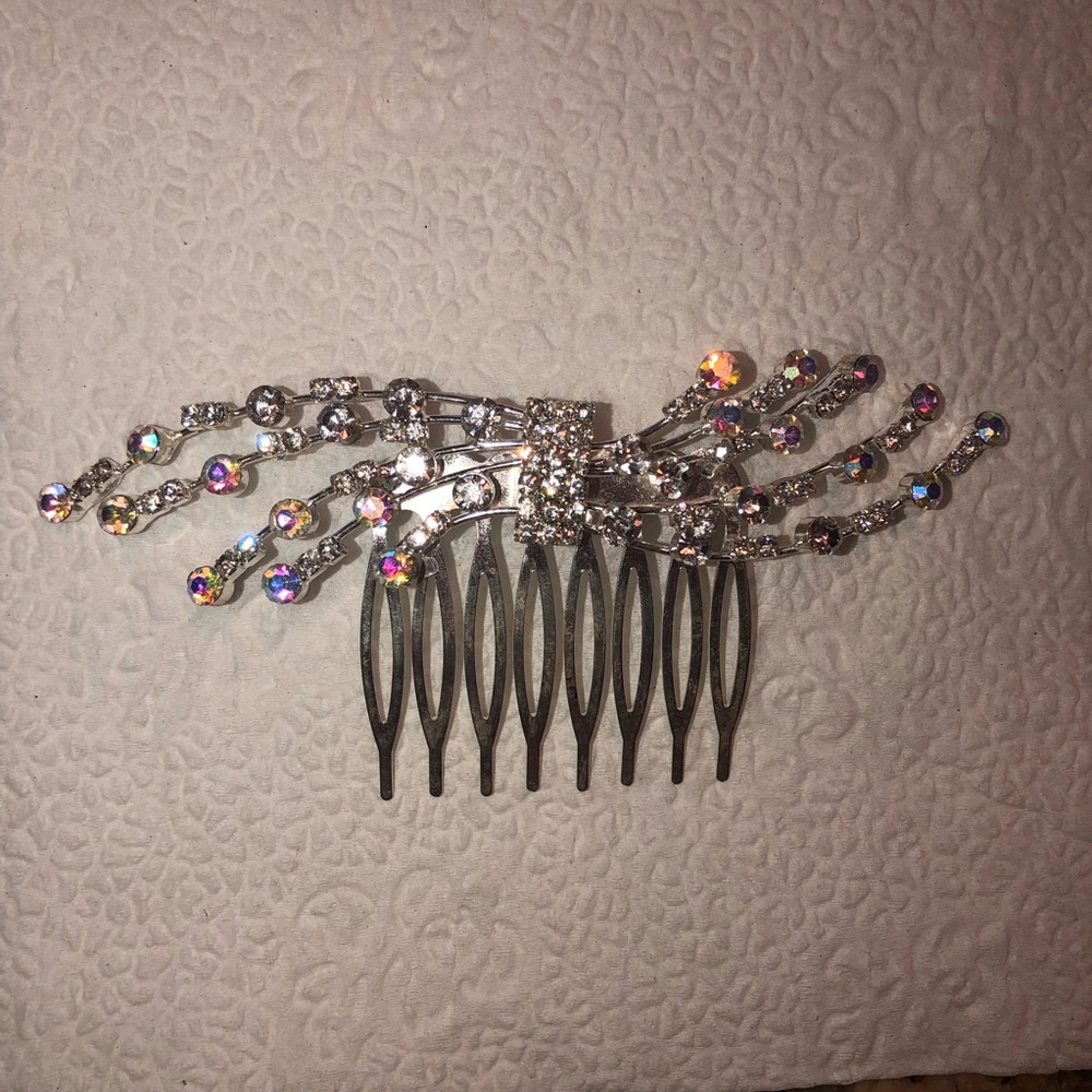 Prom/Wedding Hair Accessory - Picture 2 of 3